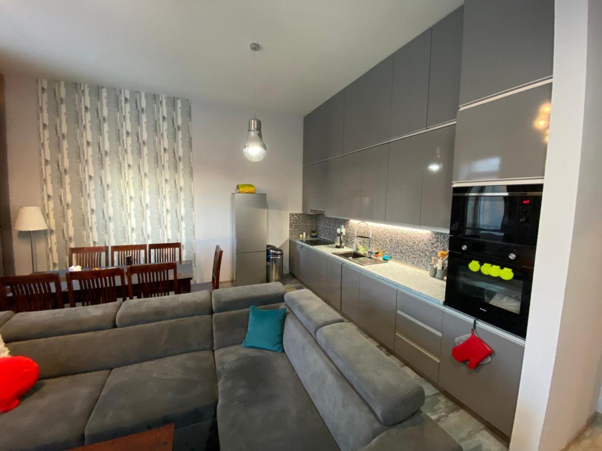 Royal City Centre Apartment Попрад Екстериор снимка