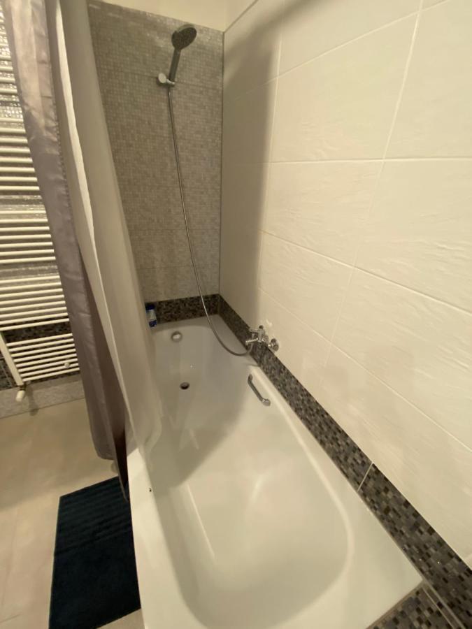 Royal City Centre Apartment Попрад Екстериор снимка